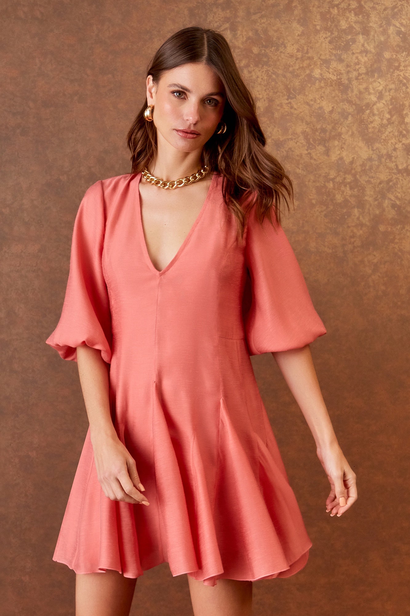 VESTIDO CURTO DETALHE NESGA COLEÇÃO INVERNO 25