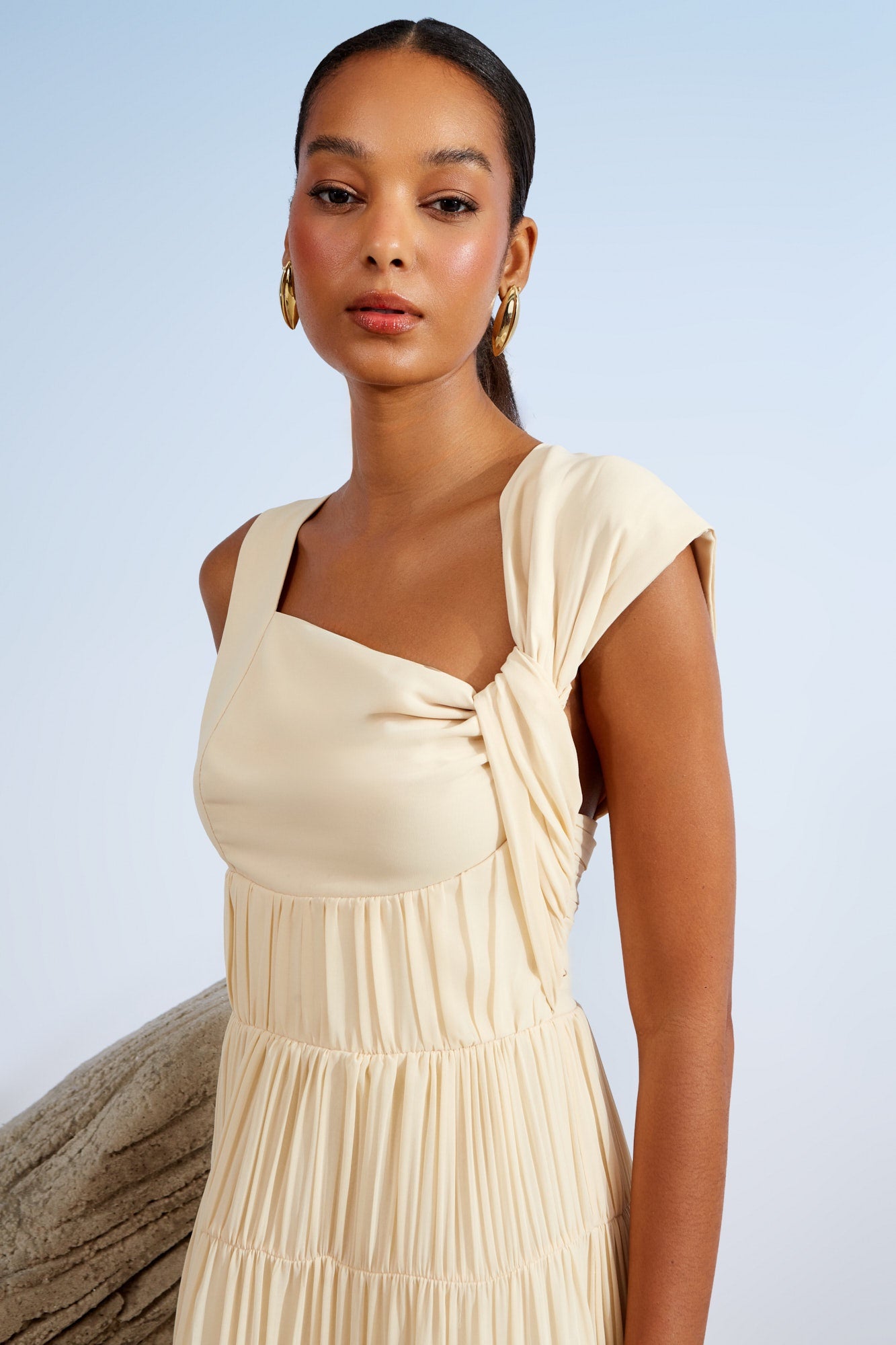 VESTIDO CURTO DETALHE DRAPEADO COLEÇÃO ALTO VERÃO 26