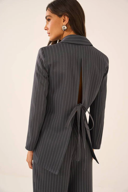 BLAZER RISCA DE GIZ COLEÇÃO INVERNO 25