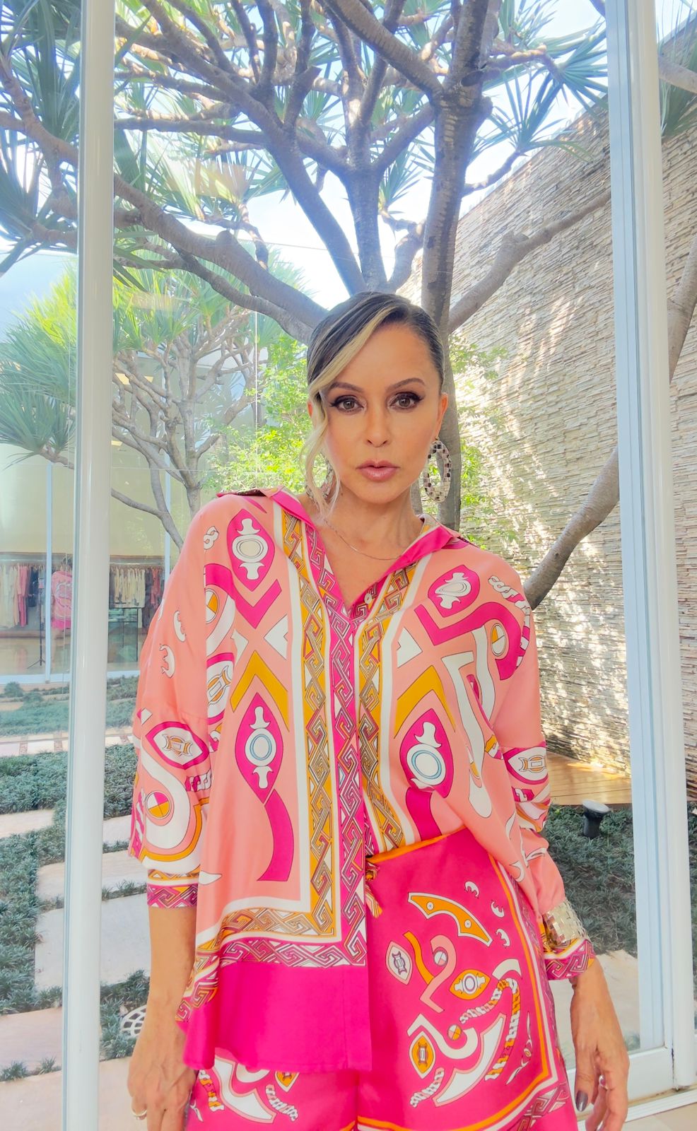 CAMISA ZEUGMA DE SEDA ROSA GRANDE COLEÇÃO VERÃO 26