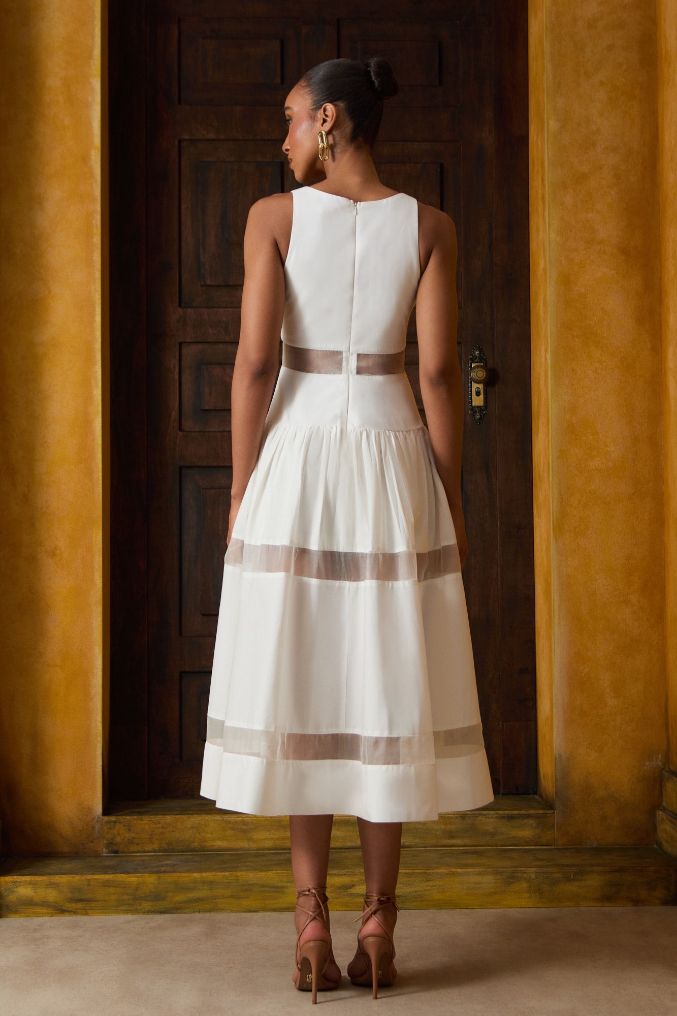 VESTIDO MIDI MIX TECIDOS COLEÇÃO INVERNO 26