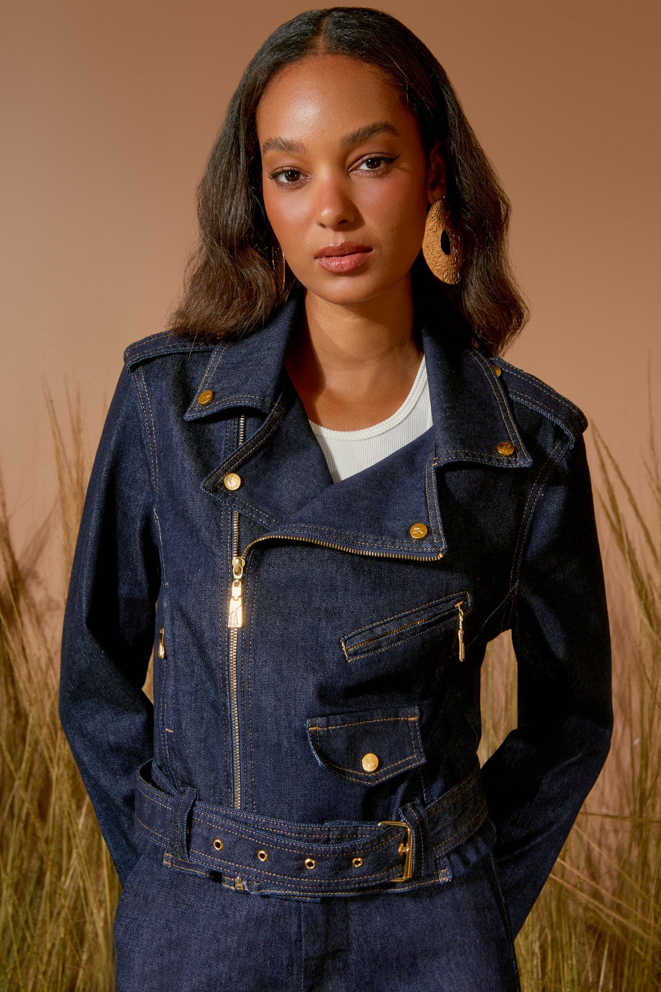 JAQUETA JEANS PERFECTO CINTO COLEÇÃO VERÃO 26
