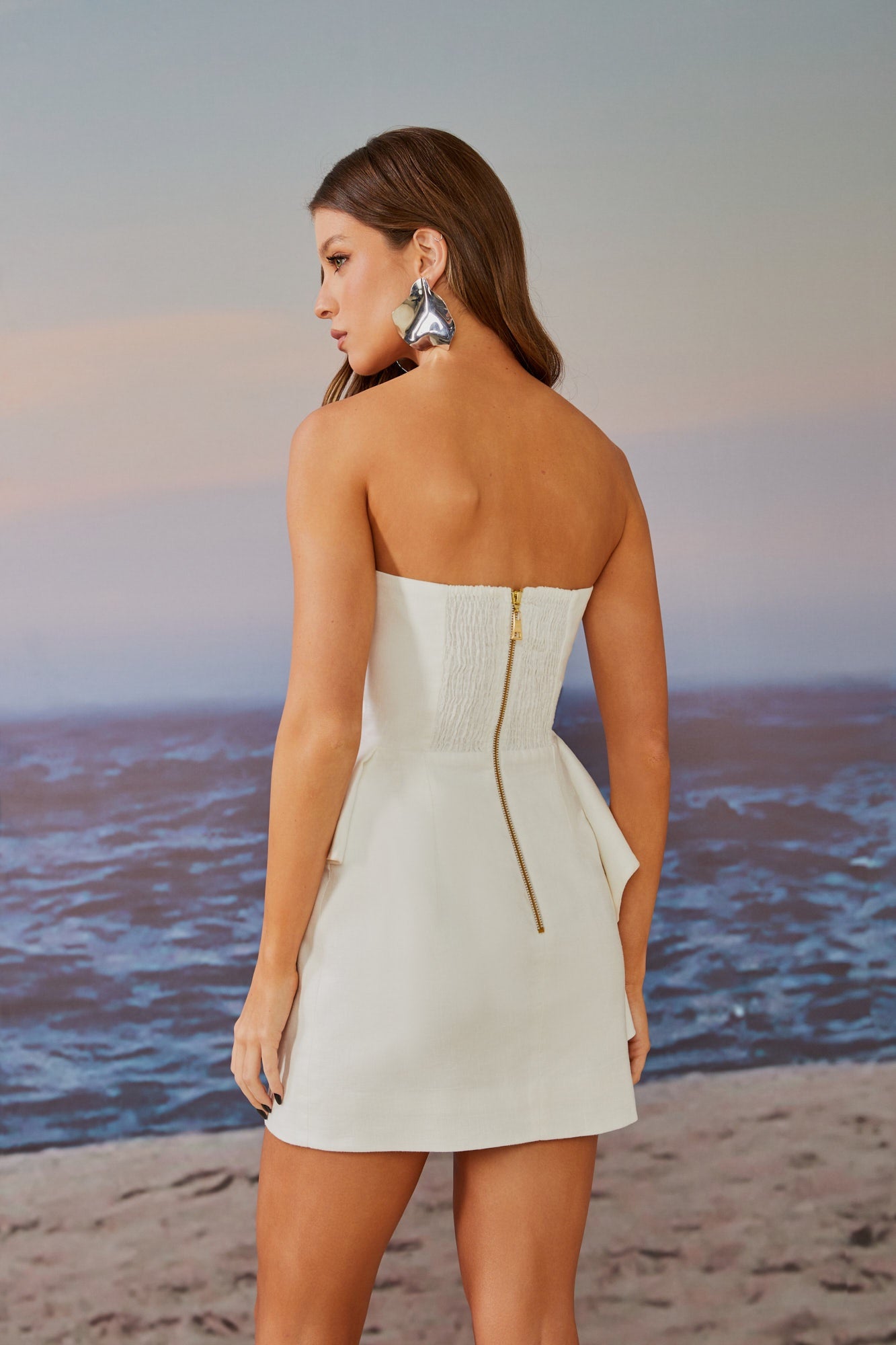 VESTIDO CURTO YARA BABADO COLEÇÃO ALTO VERÃO 25