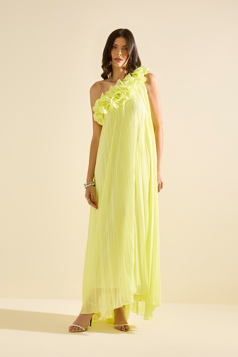 VESTIDO JABOUR NO DECOTE COLEÇÃO VERÃO 26