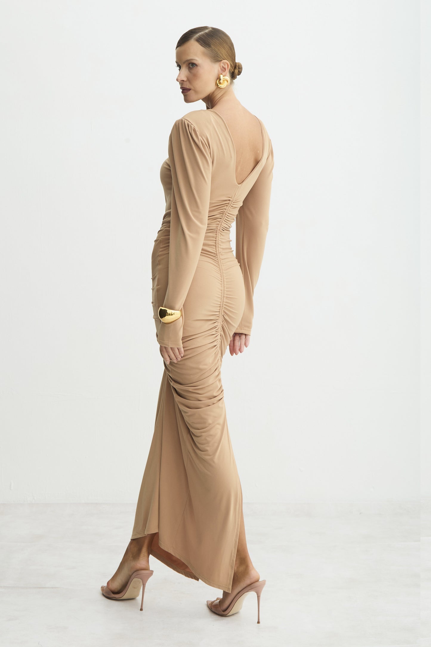 VESTIDO MIDI FRANZIDOS FRENTE E COSTAS COLEÇÃO INVERNO 26