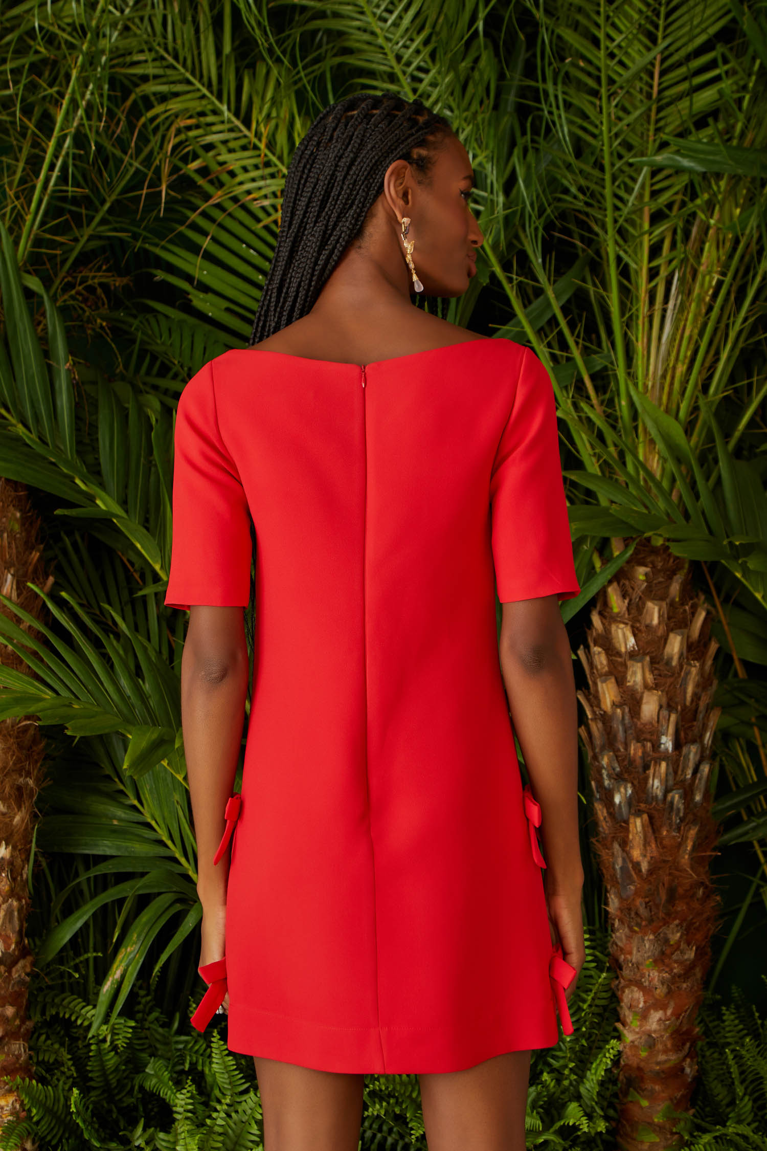 VESTIDO CURTO LACINHO LATERAIS COLEÇÃO VERÃO 24