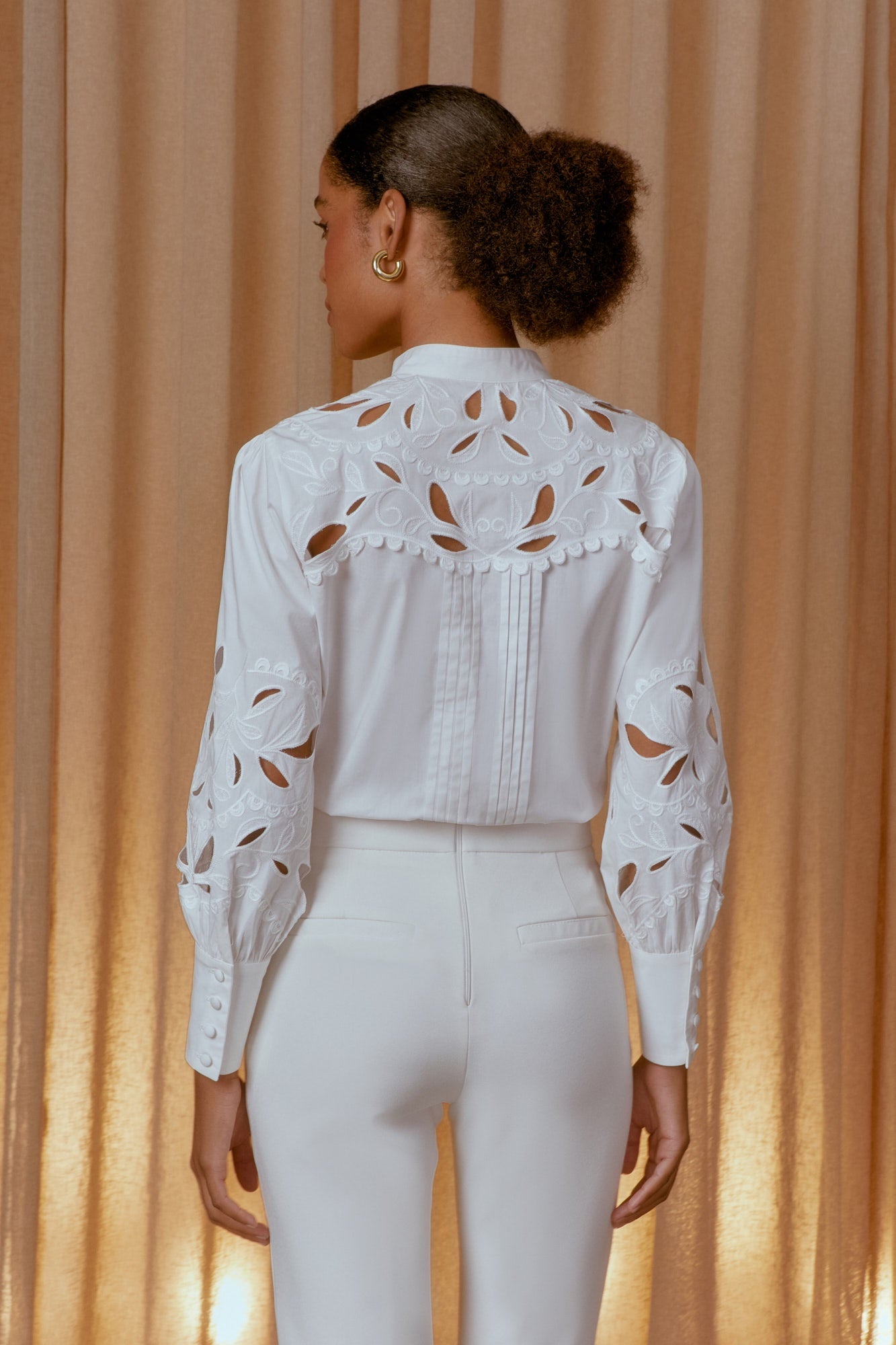 CAMISA DETALHE RICHELIEUR COLEÇÃO VERÃO 25