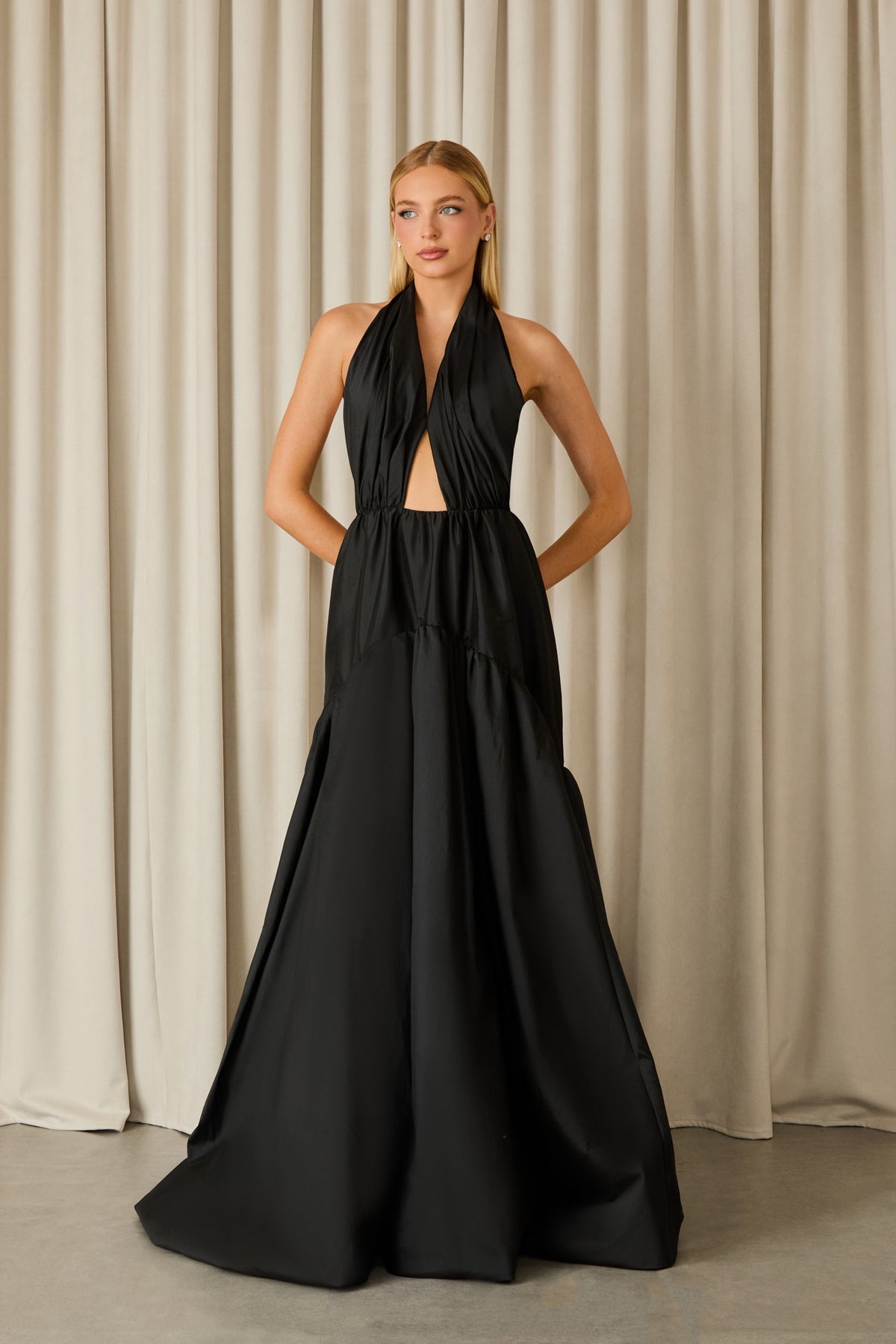 VESTIDO LONGO ADRIANA TAFETÁ COLEÇÃO INVERNO 26