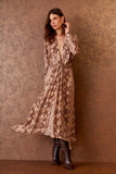 VESTIDO MIDI NO DECOTE ESTAMPA SERPENTE COLEÇÃO INVERNO 25