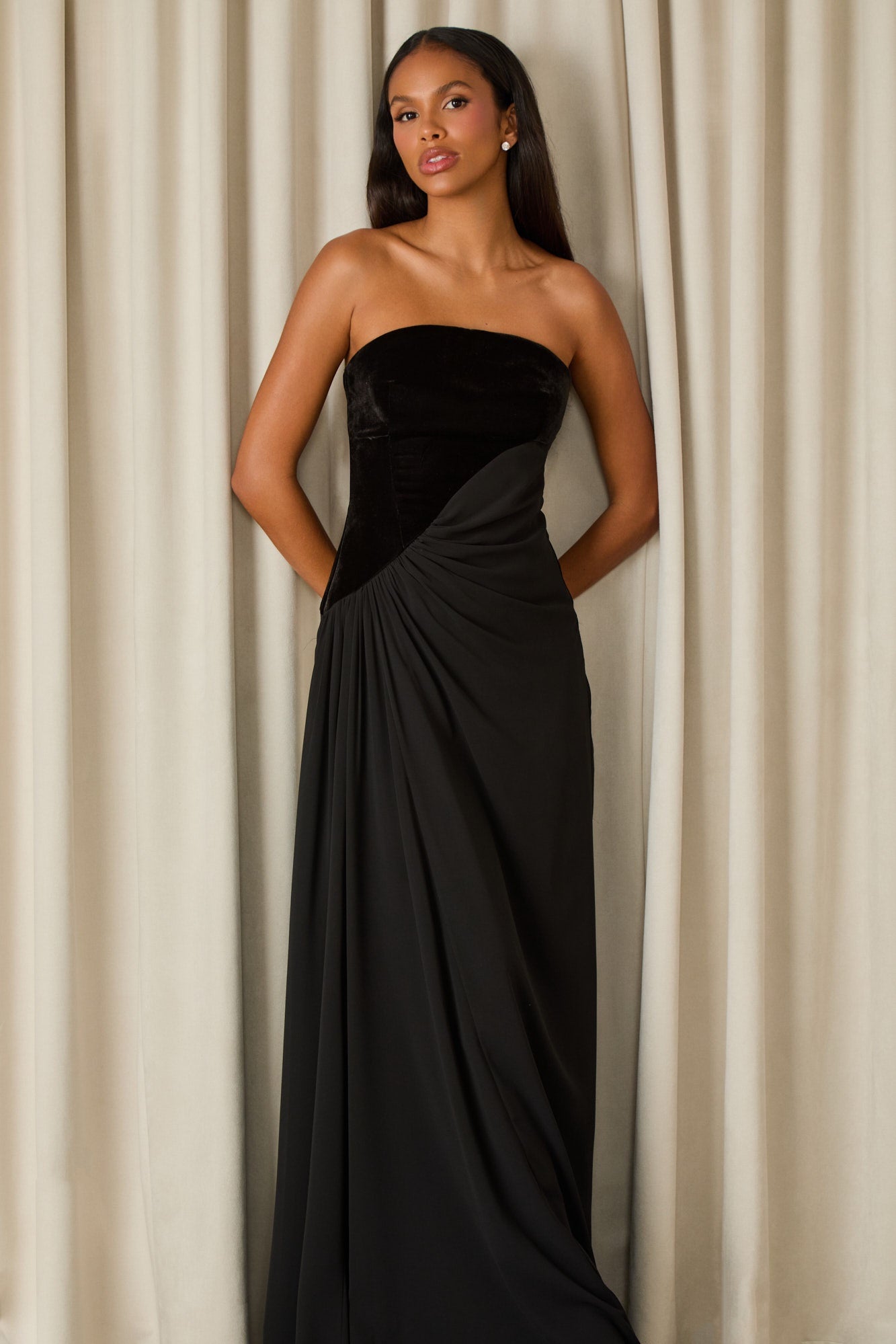 VESTIDO LONGO MAJU VELUDO COLEÇÃO INVERNO 26