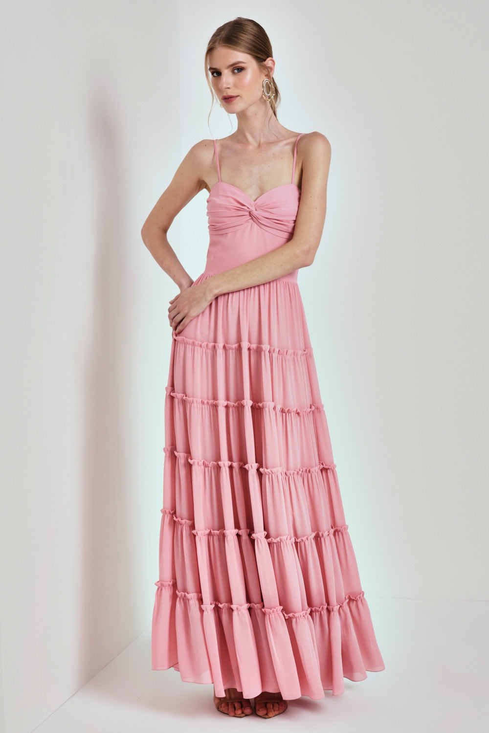 VESTIDO BABADOS BUSTO TORCIDO COLEÇÃO VERÃO 26