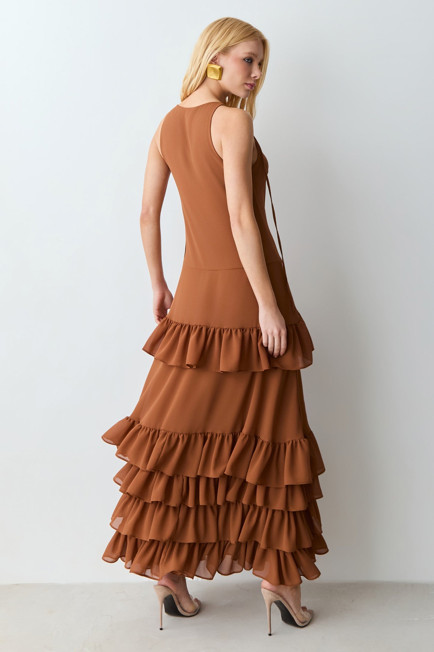 VESTIDO MIDI BABADOS BARRA COM AMARRACAO FRONTAL COLEÇÃO VERÃO 27
