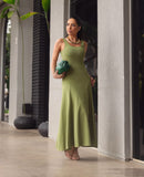 VESTIDO MIDI COM RECORTE BUSTO E SAIA AMPLA COLEÇÃO INVERNO 25