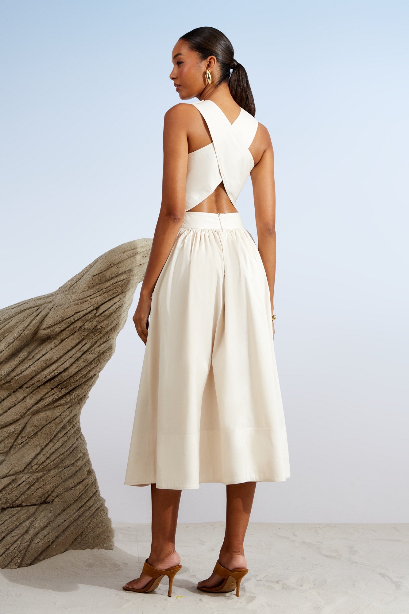 VESTIDO COSTAS CRUZADAS COLEÇÃO ALTO VERÃO 26