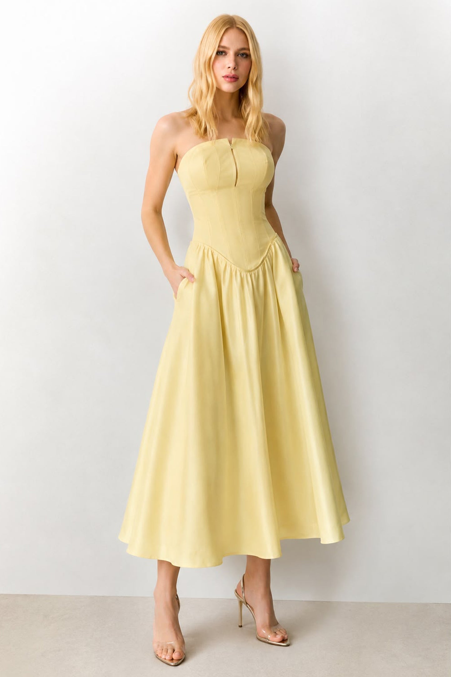 VESTIDO MIDI TOMARA QUE CAIA ZIPER DE METAL FRONTAL COLEÇÃO VERÃO 27