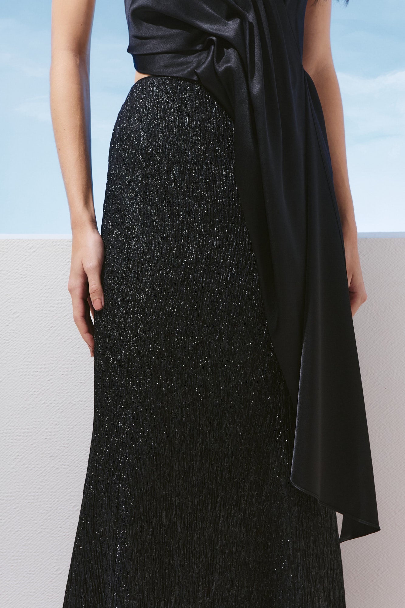 VESTIDO CREPE DETALHE BASQUE COLEÇÃO VERÃO 27