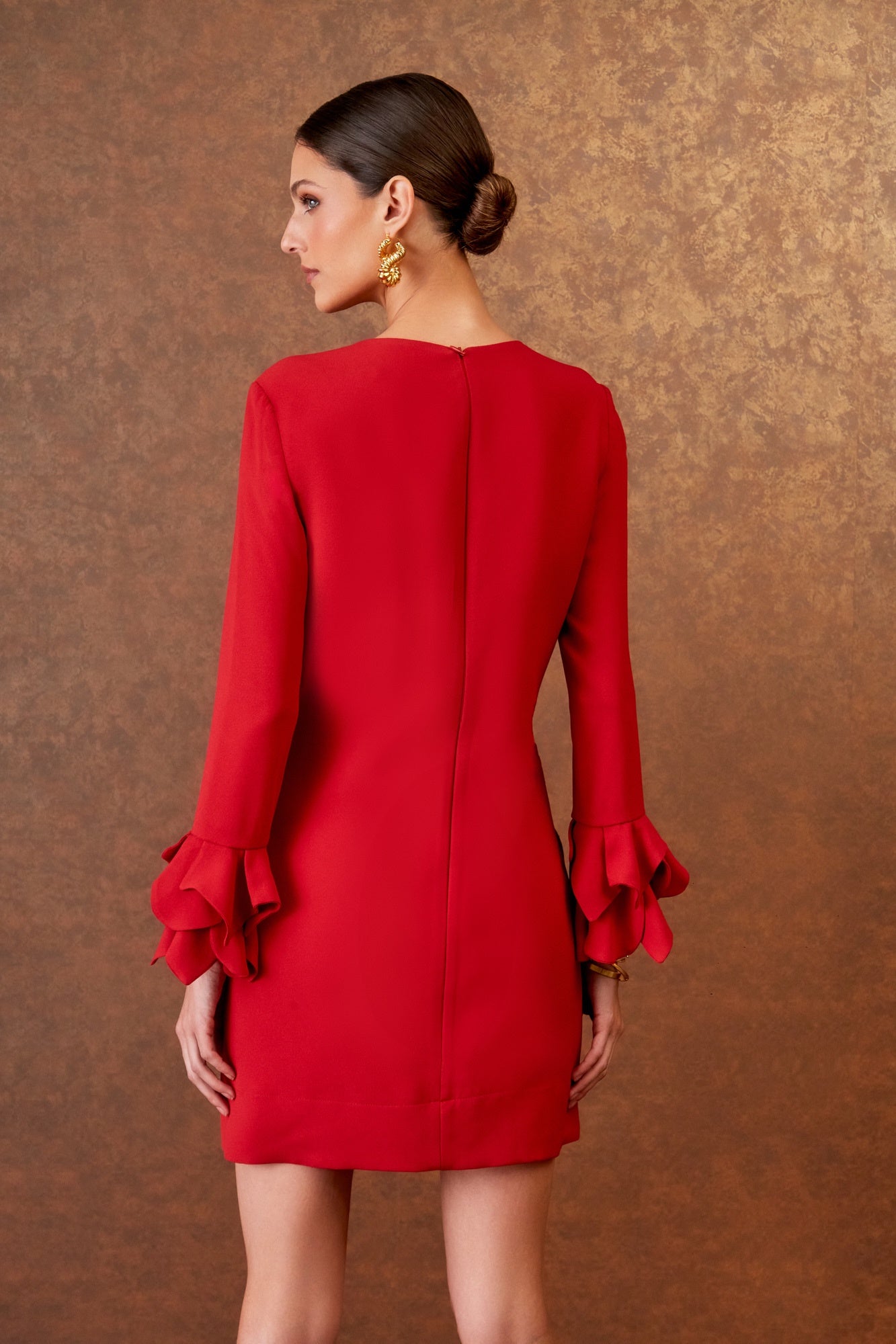 VESTIDO CURTO DETALHE PUNHO COLEÇÃO INVERNO 25