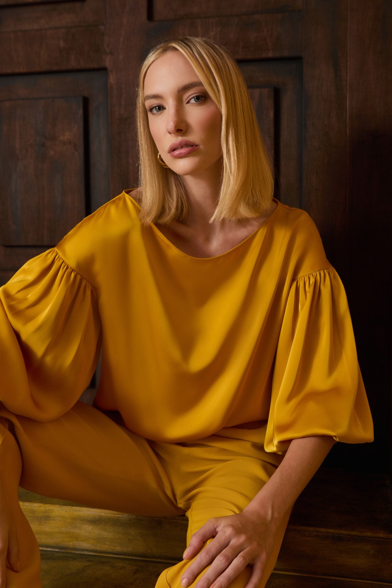 BLUSA CETIM MANGA BUFANTE COLEÇÃO INVERNO 26