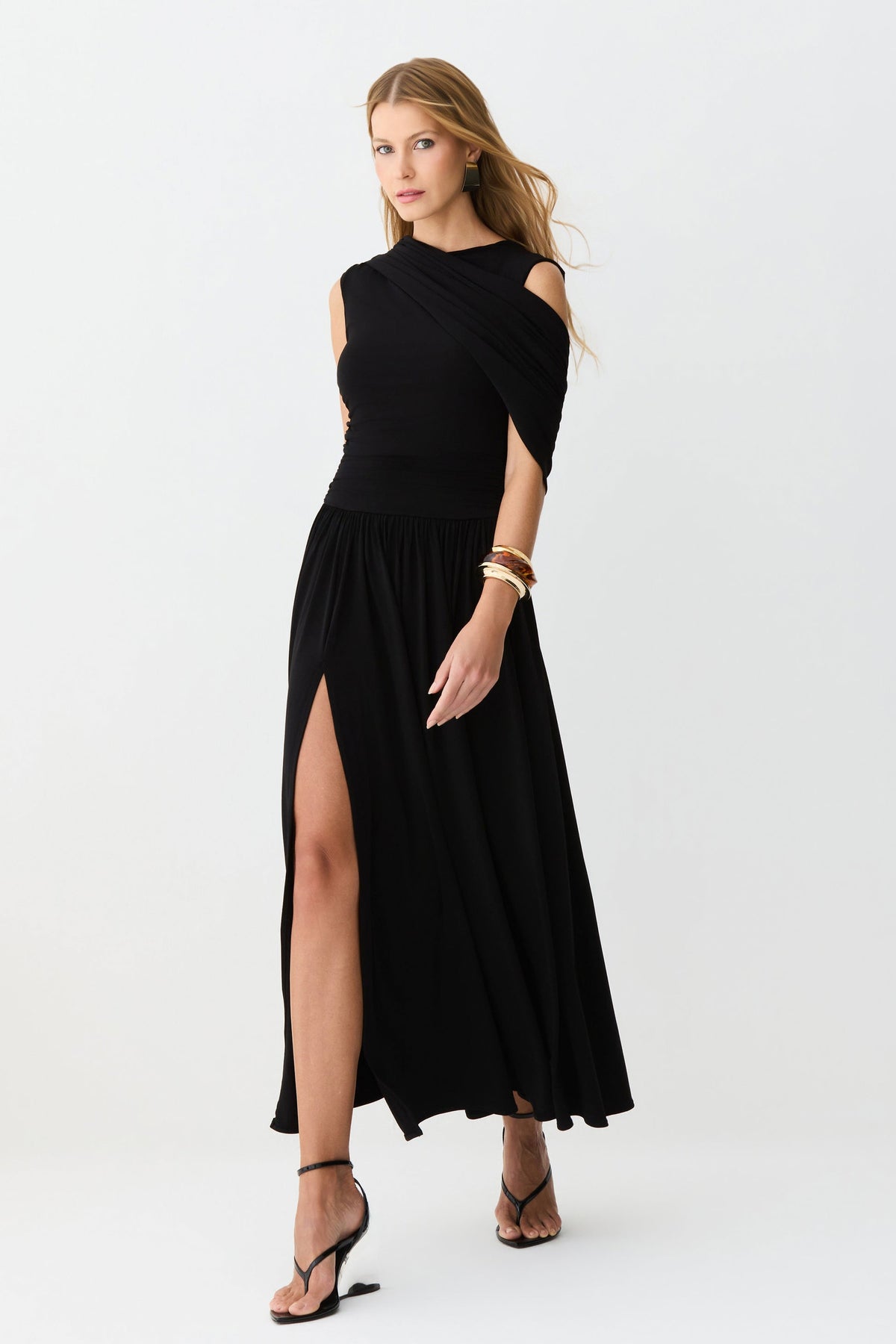 VESTIDO MIDI SOBREPOSICAO FLUIDA COM FRANZIDOS CORPO COLEÇÃO INVERNO 26