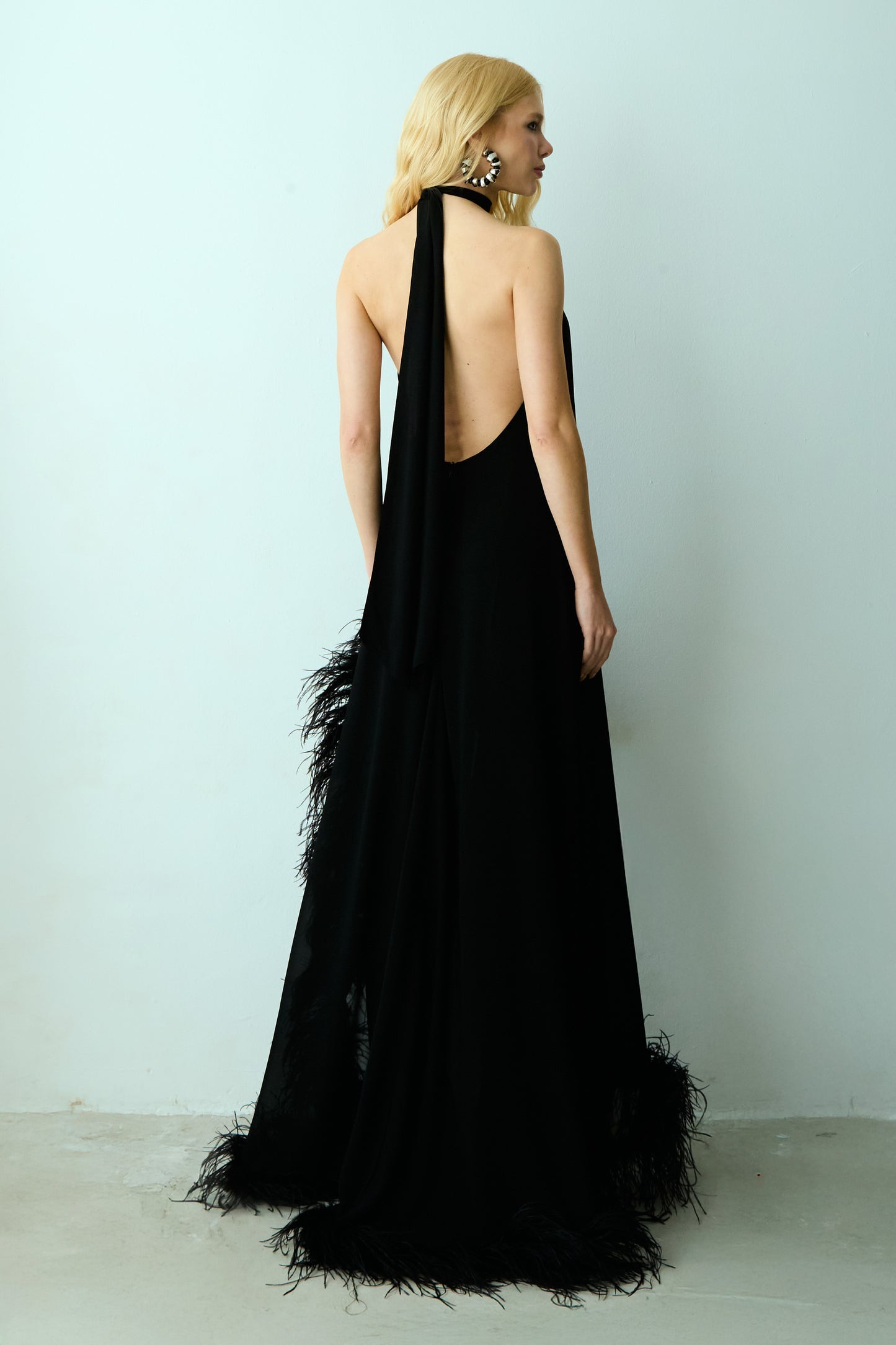 VESTIDO MULLET BARRA ASSIMETRICA E AMARRAÇÃO PESCOÇO COLEÇÃO VERÃO 27