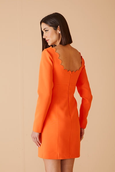 VESTIDO CURTO DECOTE ONDAS COLEÇÃO INVERNO 23