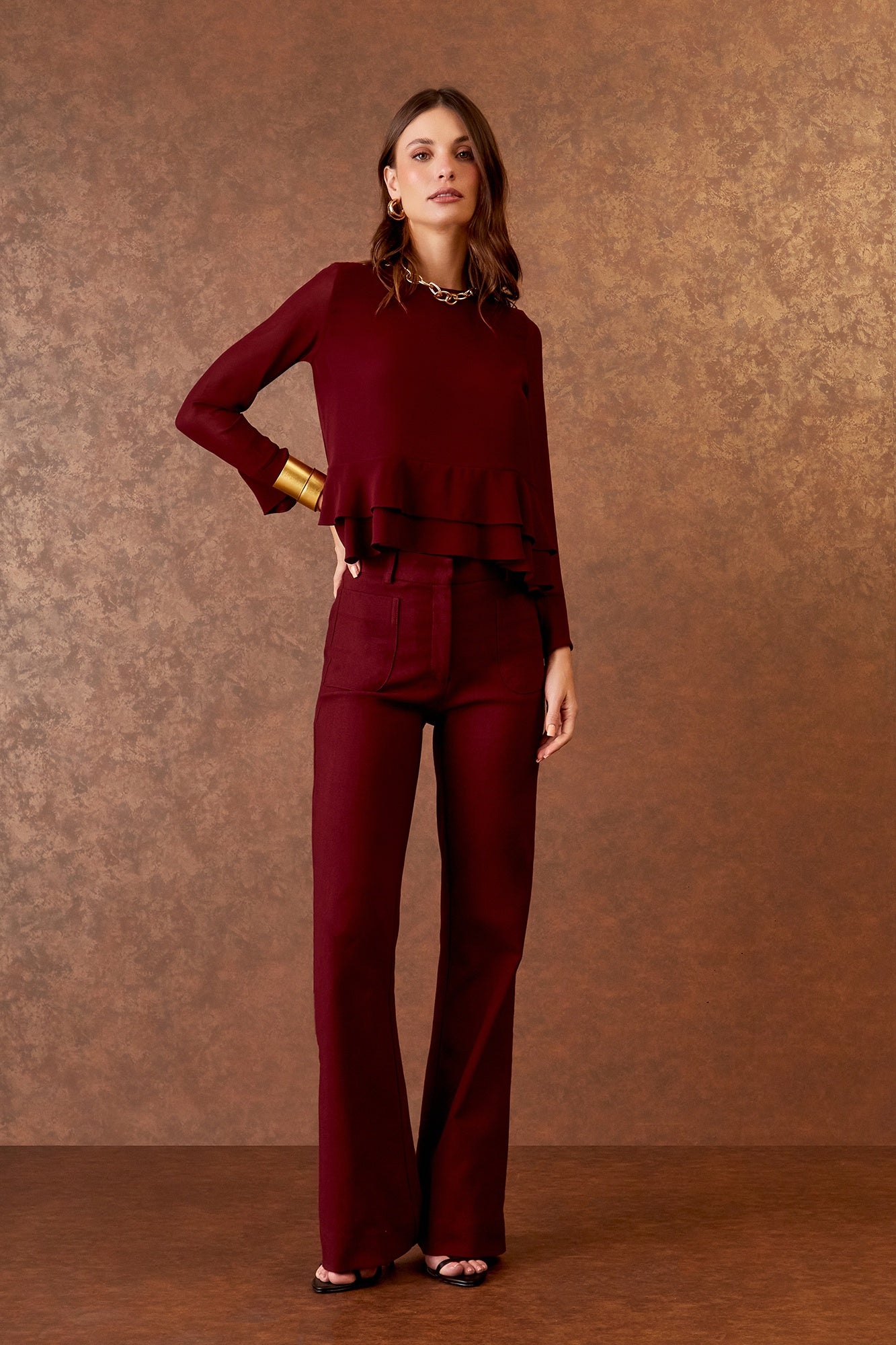 CALÇA RETA BOLSOS FRENTE COLEÇÃO INVERNO 25
