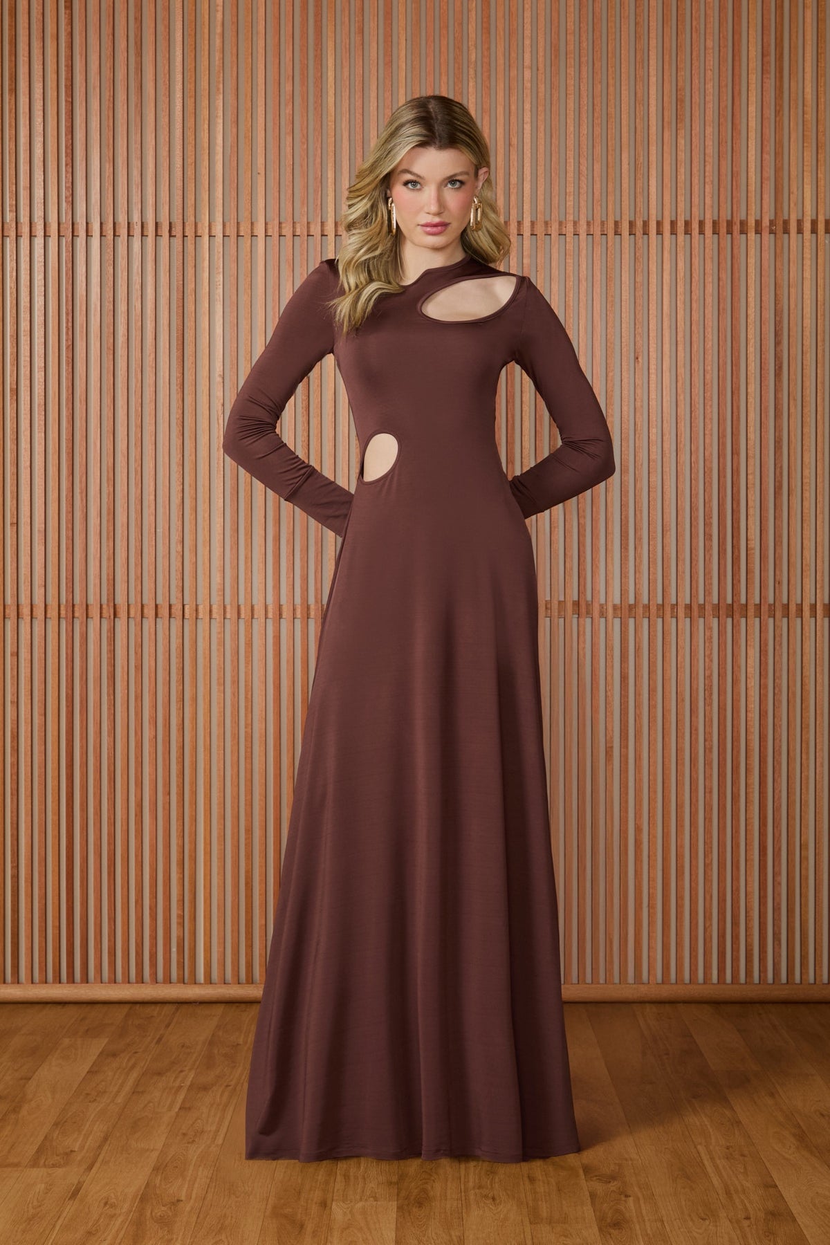 VESTIDO LONGO MABEL ABERTURAS COLEÇÃO INVERNO 25
