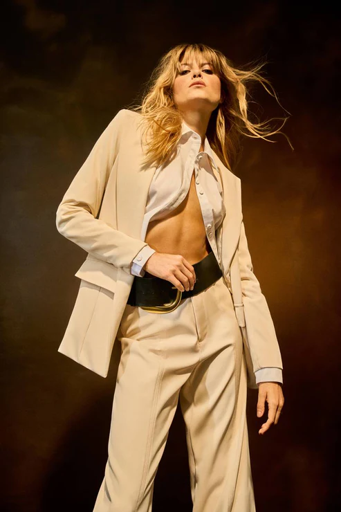 CALÇA ALFAIATARIA FENDA COLEÇÃO INVERNO 25
