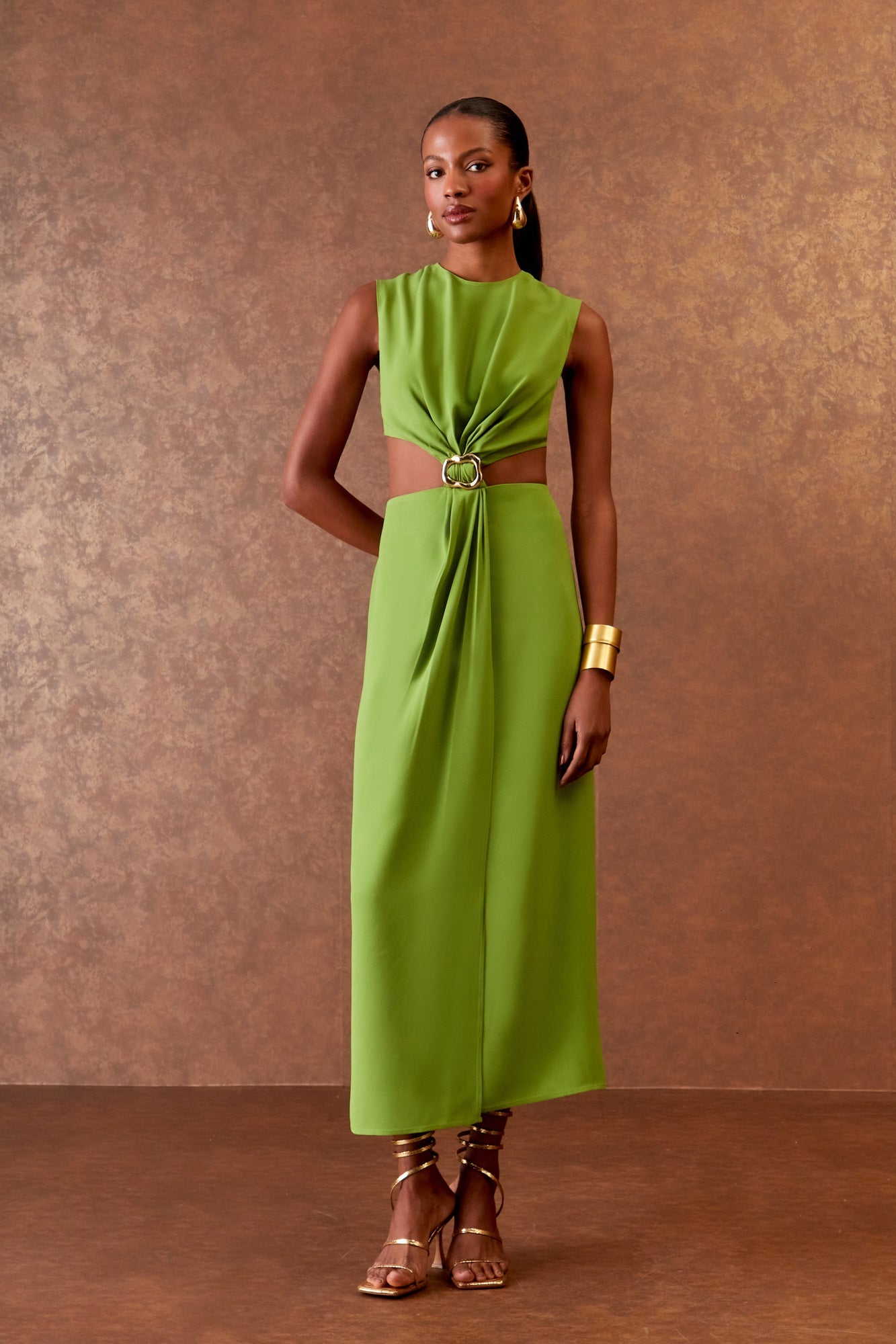 VESTIDO MIDI DETALHE FRONTAL COLEÇÃO INVERNO 25