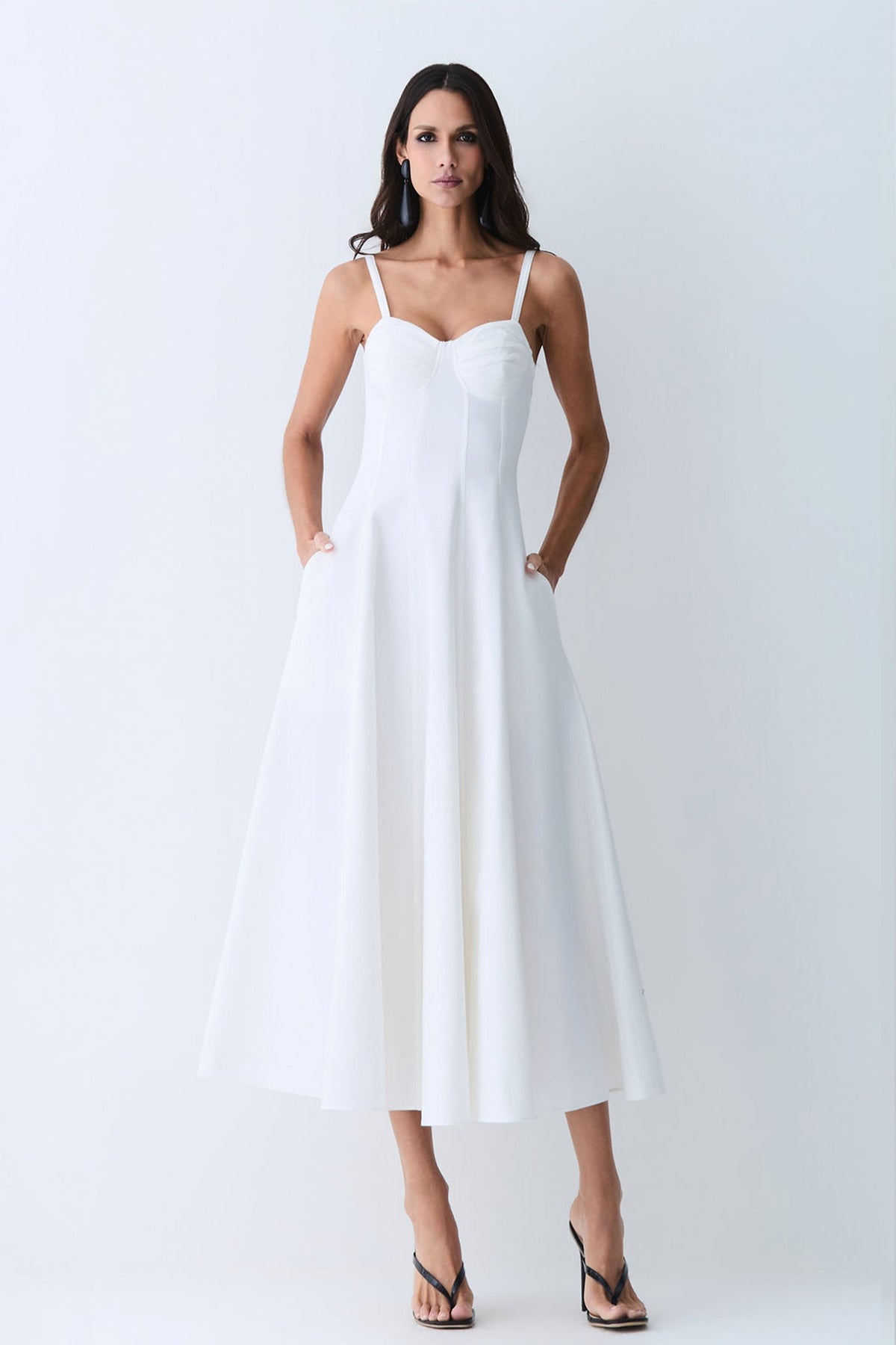 VESTIDO MIDI DRAPEADOS BUSTO E RECORTES PESPONTADOS COLEÇÃO VERÃO 27