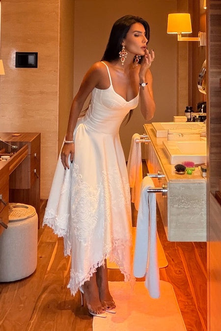 VESTIDO MIDI ACINTURADO RECORTE BUSTO DETALHES RENDA COLEÇÃO VERÃO 27