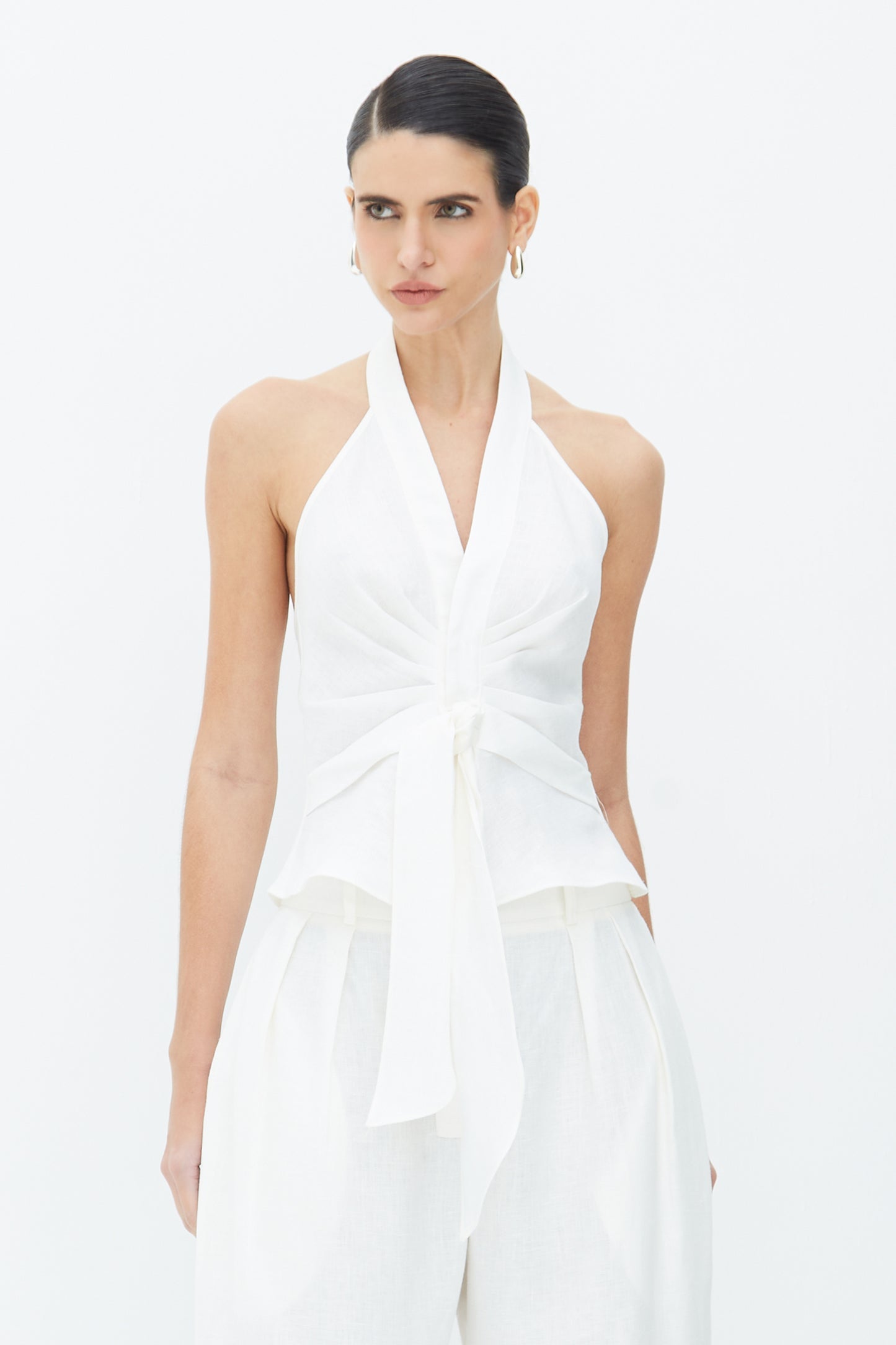 BLUSA FRENTE UNICA COM PREGAS E AMARRAÇÃO COLEÇÃO VERÃO 26