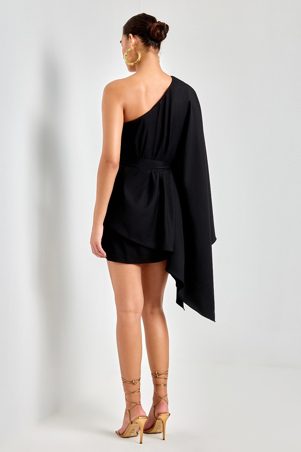 VESTIDO CURTO AURA COLEÇÃO INVERNO 25