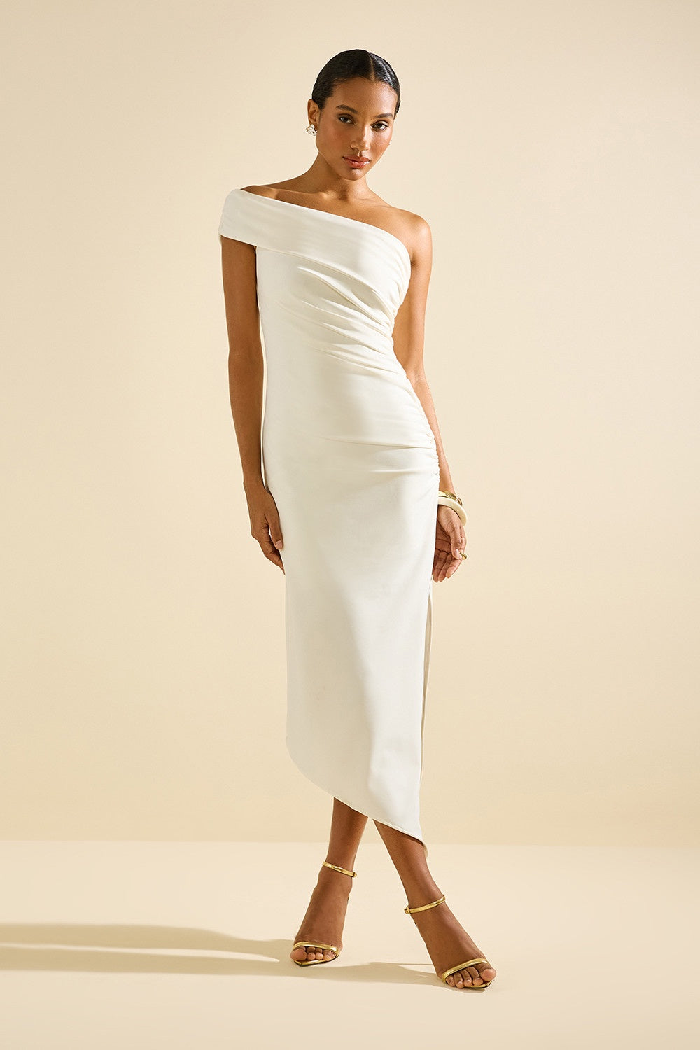 VESTIDO ASSIMETRICO FENDA LATERAL COLEÇÃO VERÃO 26