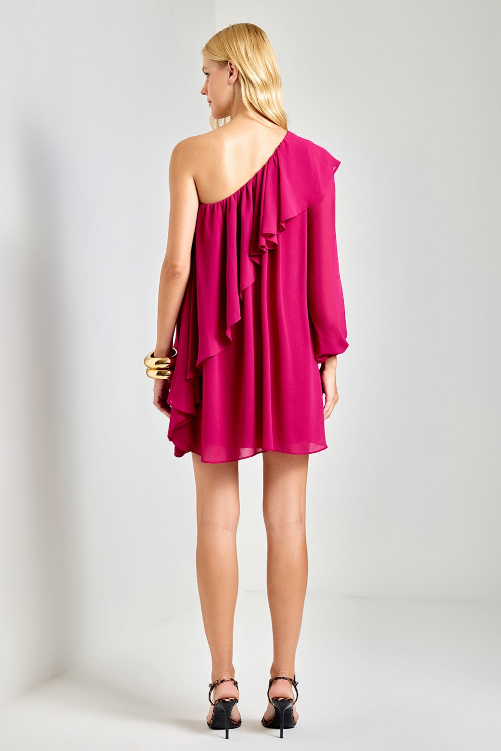 VESTIDO CURTO BRUNA COLEÇÃO INVERNO 25