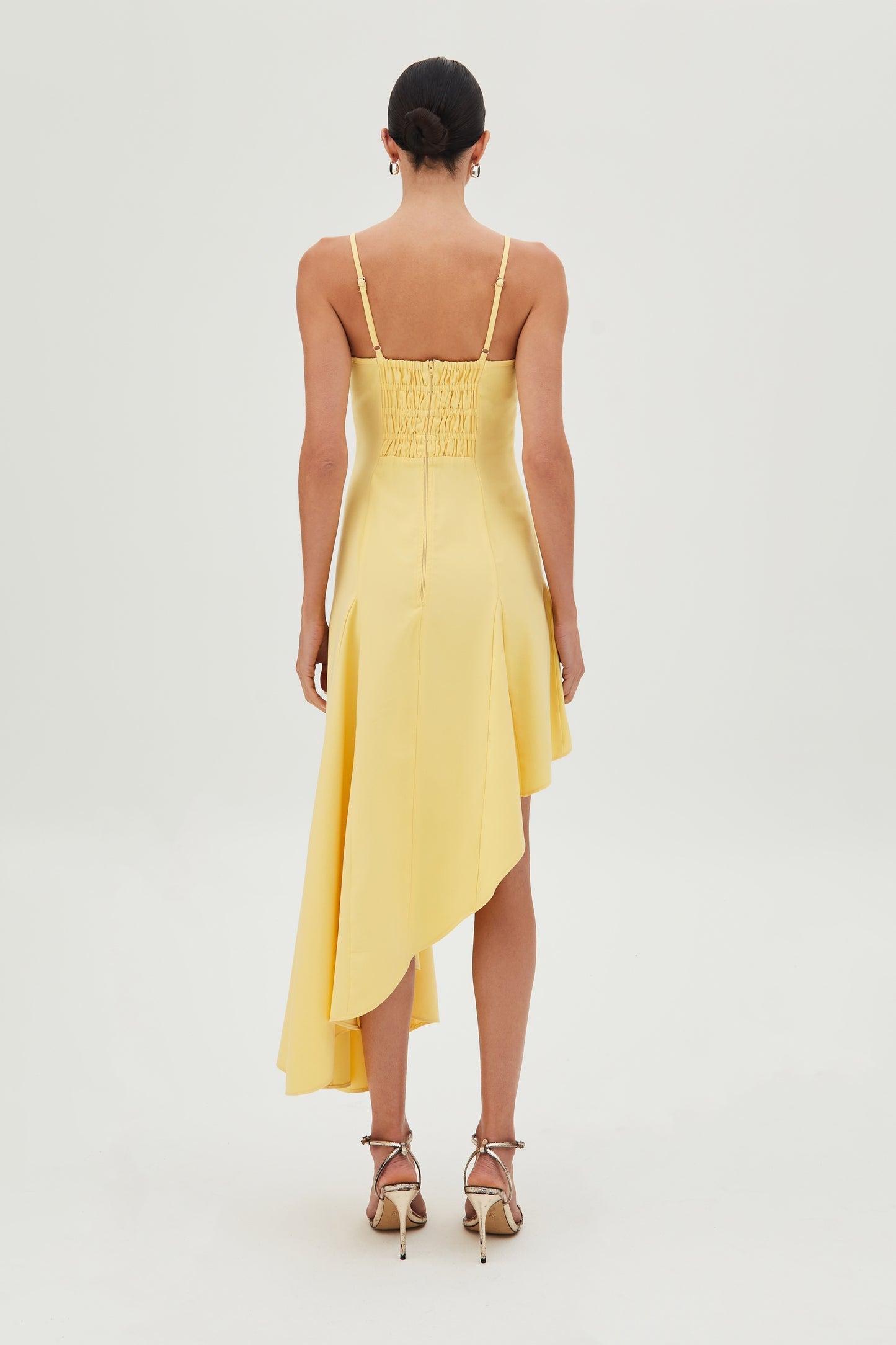 VESTIDO MIDI BARRA ASSIMETRICA E ALÇA FINA COLEÇÃO VERÃO 26
