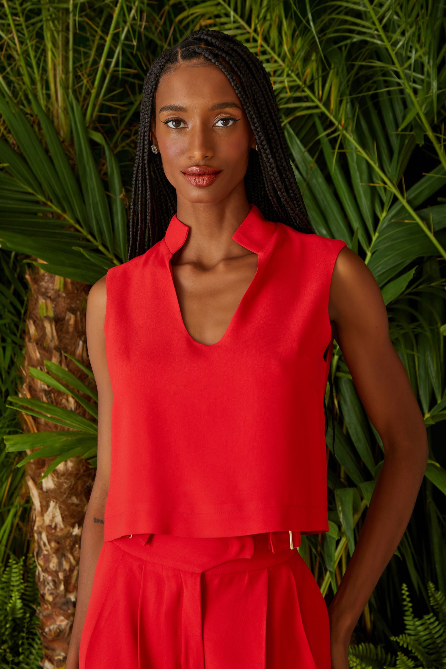 BLUSA CREPE CLASSIC DECOTE FRENTE COLEÇÃO VERÃO 24