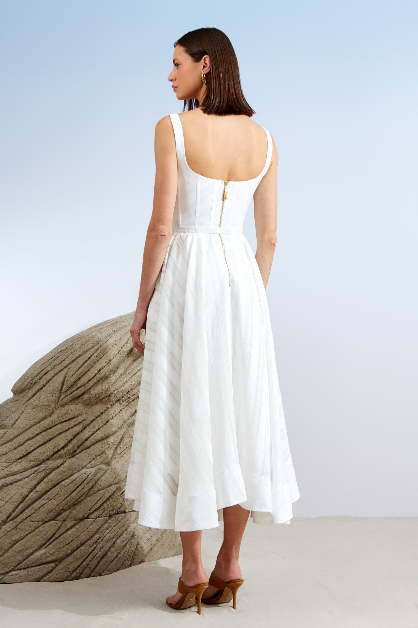 VESTIDO MIDI DETALHE FIVELA COURO COLEÇÃO ALTO VERÃO 26