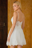 VESTIDO CURTO ORGANZA LAÇOS RENDA COLEÇÃO INVERNO 26
