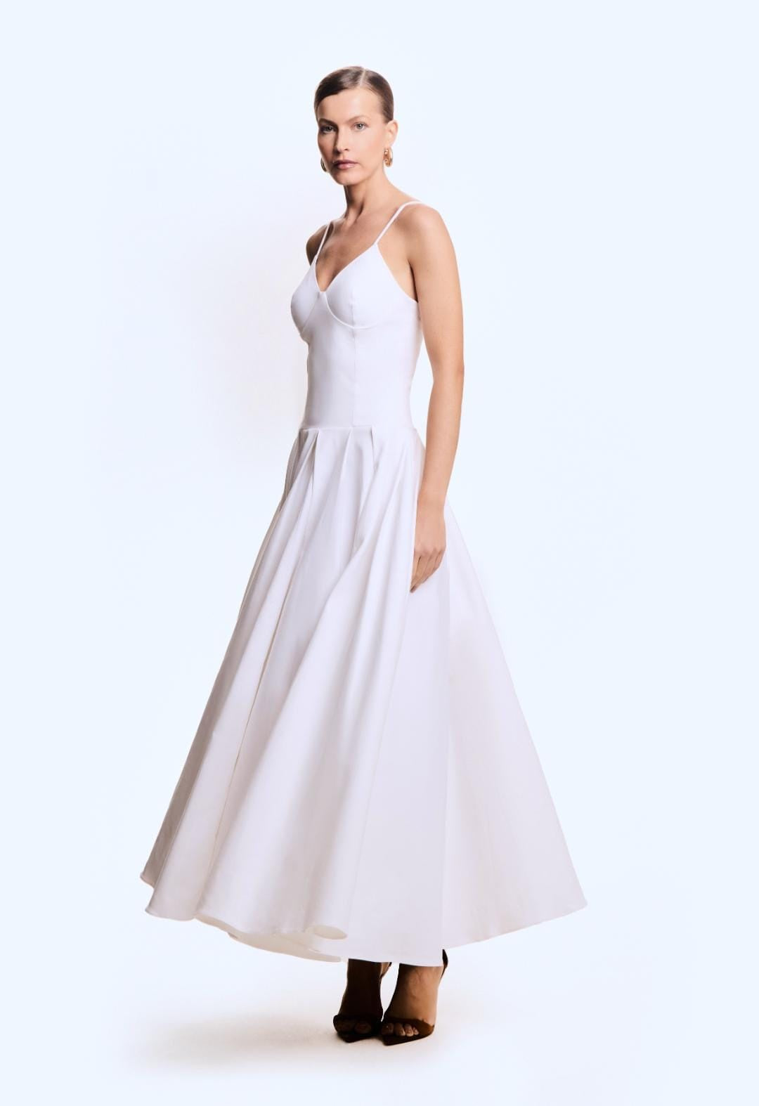 VESTIDO MIDI ESTRUTURADO PREGAS NA SAIA RECORTE BUSTO COLEÇÃO VERÃO 26