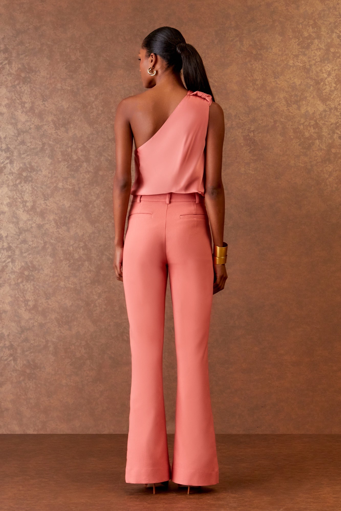 CALÇA RETA BOLSOS FRENTE COLEÇÃO INVERNO 25