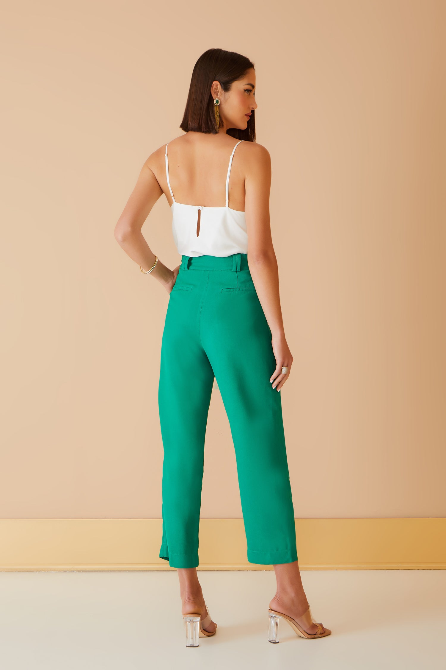 CALÇA DETALHE PREGA COLEÇÃO INVERNO 23