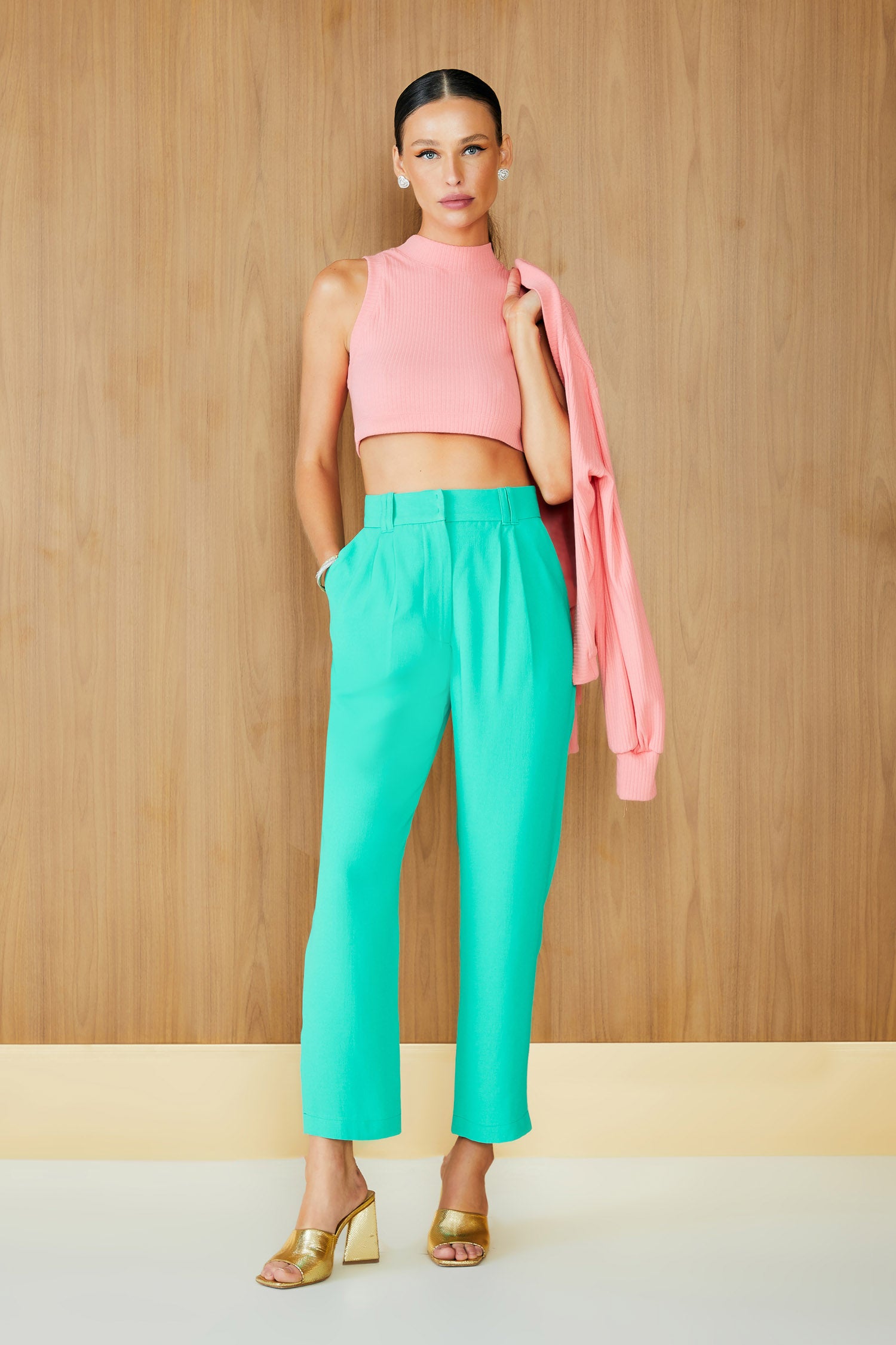 CALÇA PREGA COLEÇÃO VERÃO 23
