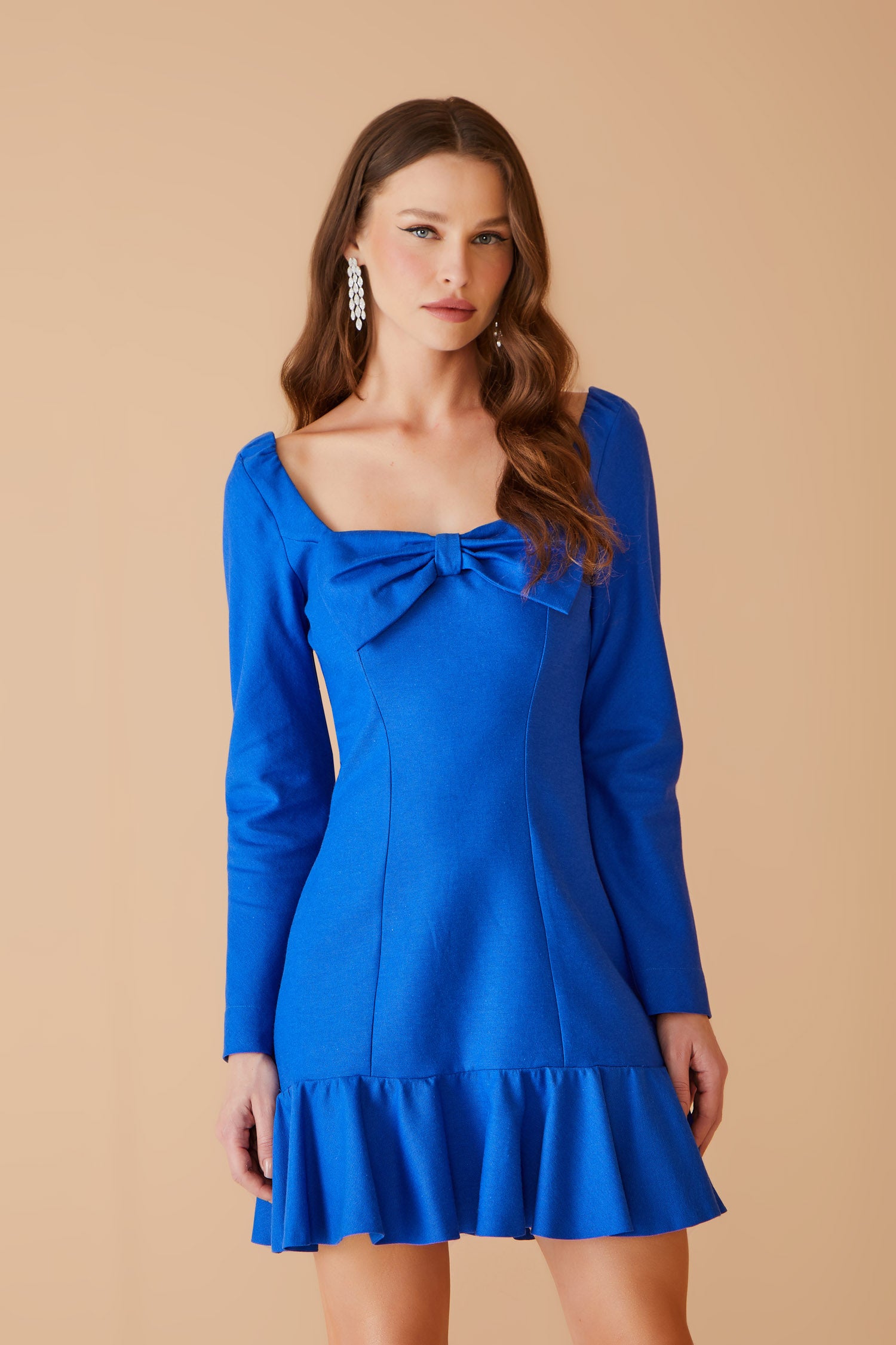 VESTIDO CURTO LAÇO DECOTE COLEÇÃO INVERNO 23
